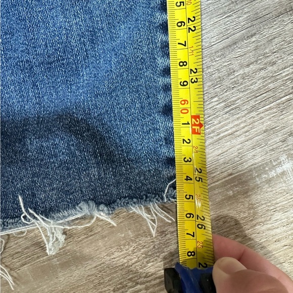 Judy Blue Relaxed Fit Jeans Medium Wash Distressed Stretch Comfy Denim 9/29 - Picture 8 of 9